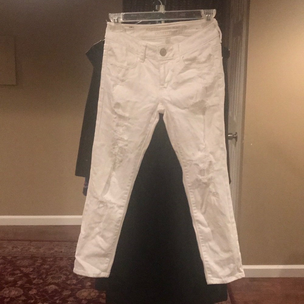 American Eagle White above the ankle skinny